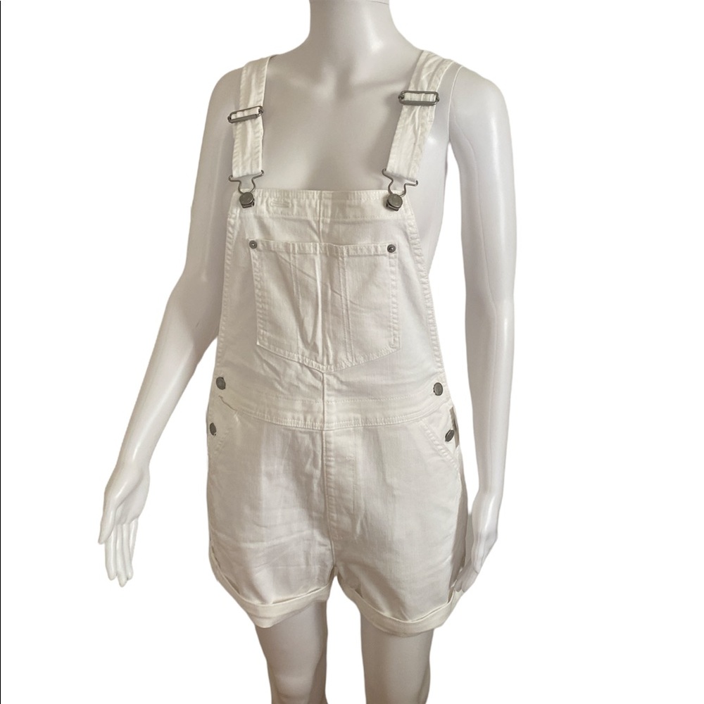 Short overalls